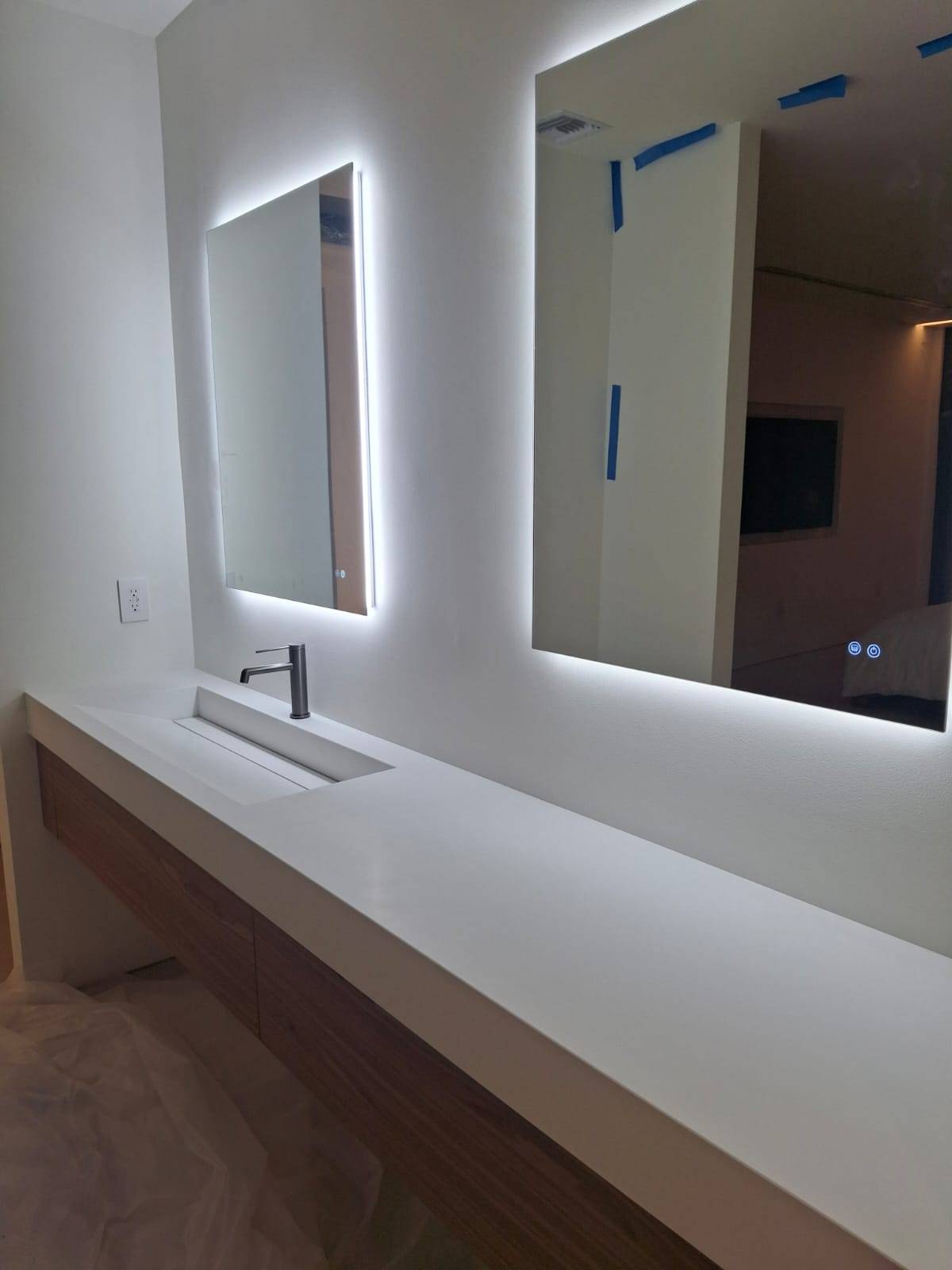 Vanity tops & 5